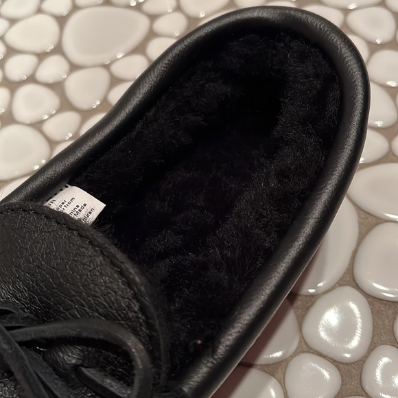 🆕 NWT Minnetonka x Opening Ceremony Beaded Torch Slipper Kids Moccasin - Picture 5 of 7